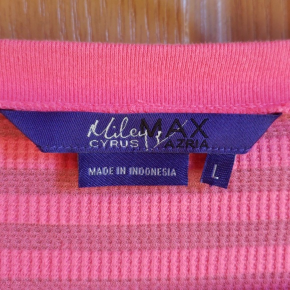 Shirt - Picture 3 of 3